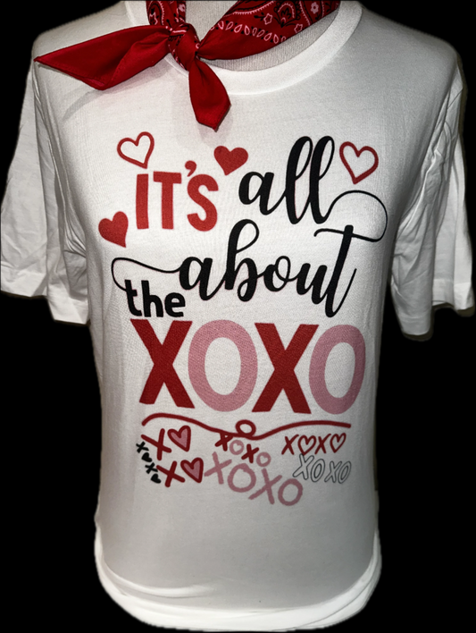 It's All About the XOXO on White Crew