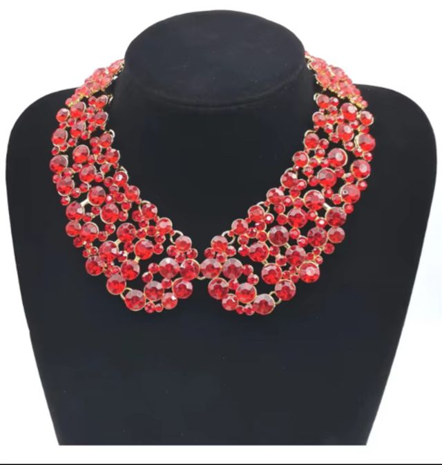 Detachable Blingy Collar
