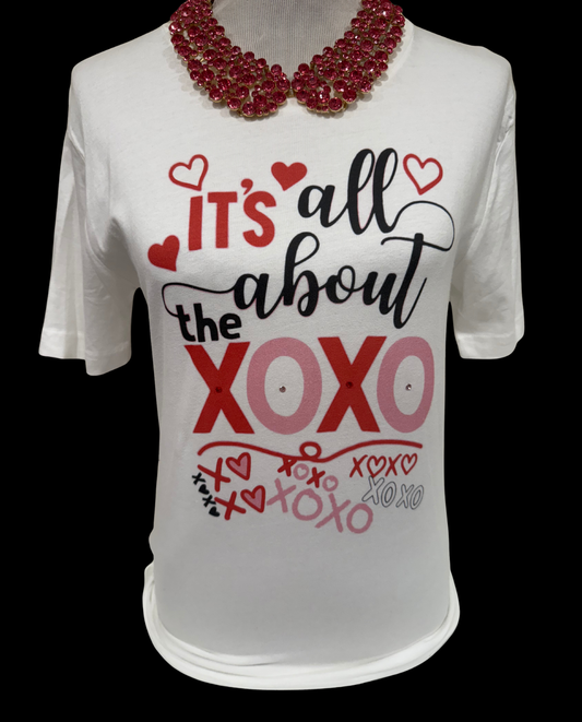 It's All About the XOXO on White Crew